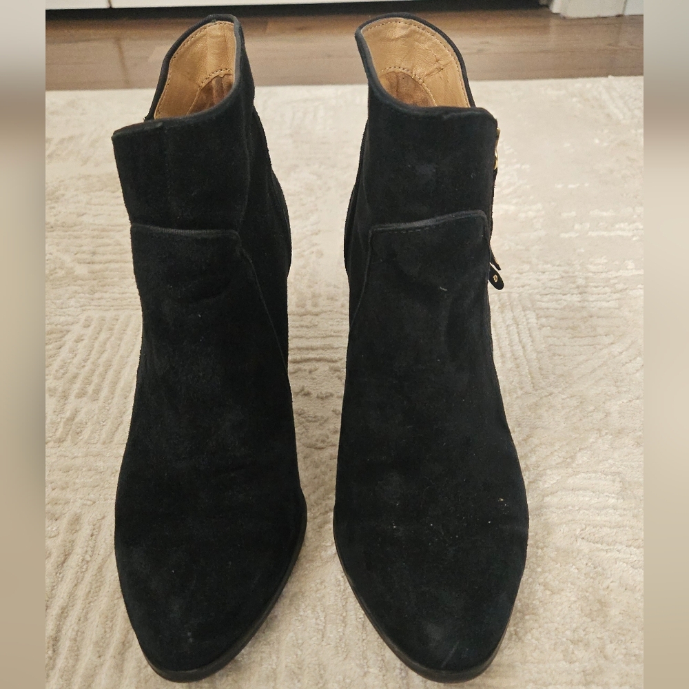Adrienne Vittadini Black Suede Ankle Booties